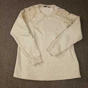 DOE & RAE Womens Size Medium Cream Colored With Floral Lace Shoulder Long Sleeve